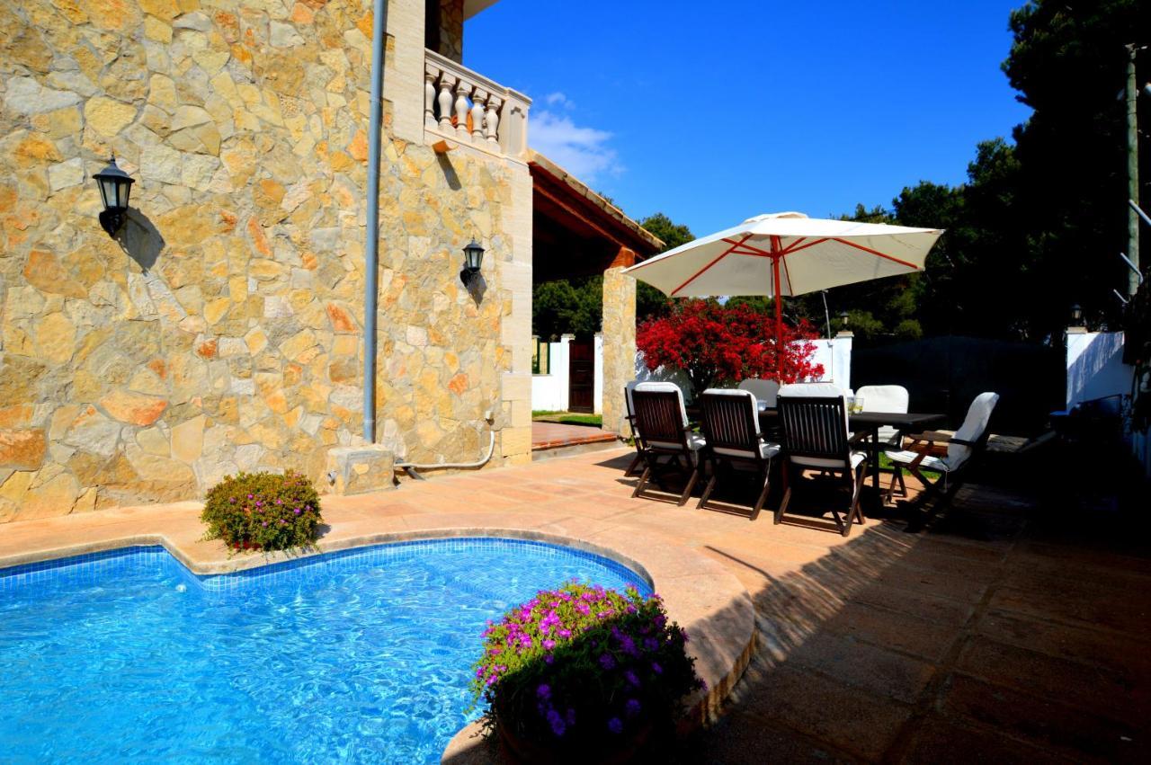 Alpehytte Bonito Chalet Con Piscina Cerca Del Mar